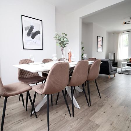 Large 5 Bedroom House - Harlequin Gardens By Ty Sa Cardiff Bagian luar foto