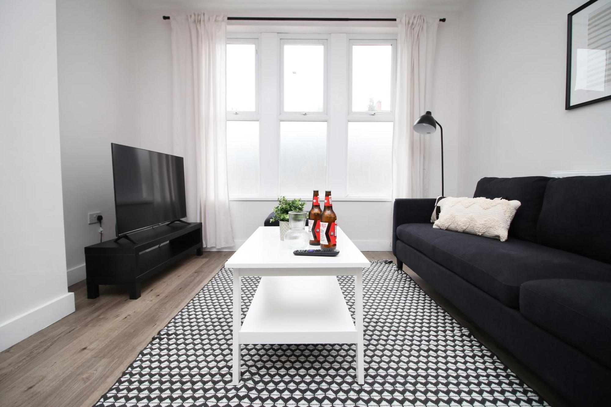 Large 5 Bedroom House - Harlequin Gardens By Ty Sa Cardiff Bagian luar foto